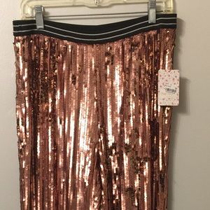(2481). Free People sequin pants.  Size M. NWT
